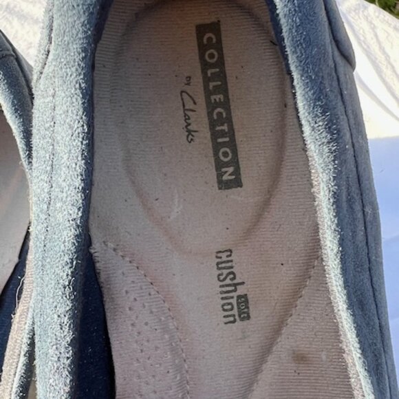 Clarks Sharon Dasher Blue Suede Loafer with Twist. Size 9.5W - Picture 2 of 7